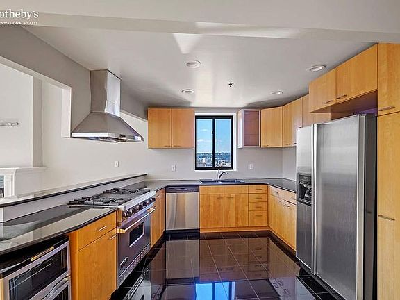 4th image of 519 W 135th St Unit Penthouse