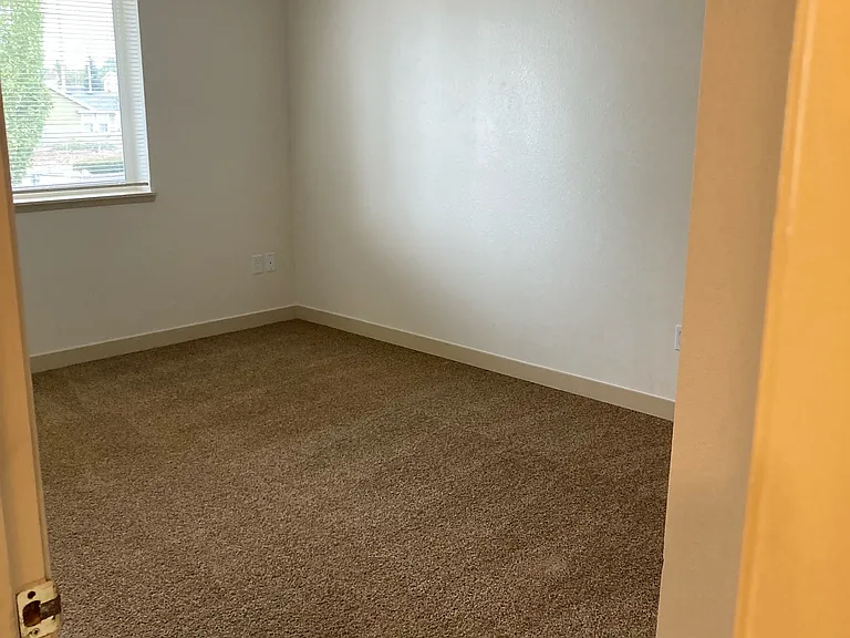 Premier Apartments — Photo 19