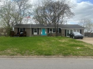 516 Morrison Dr, Clarksville, TN 37042