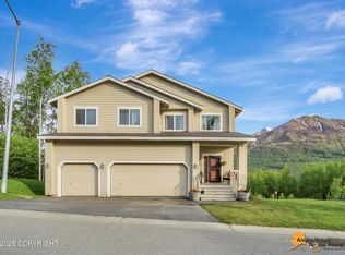 20532 Pine Crest Ln, Eagle River, AK 99577