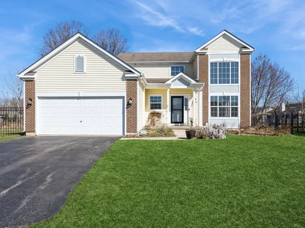 291 Clover Chase Cir, Woodstock, IL 60098
