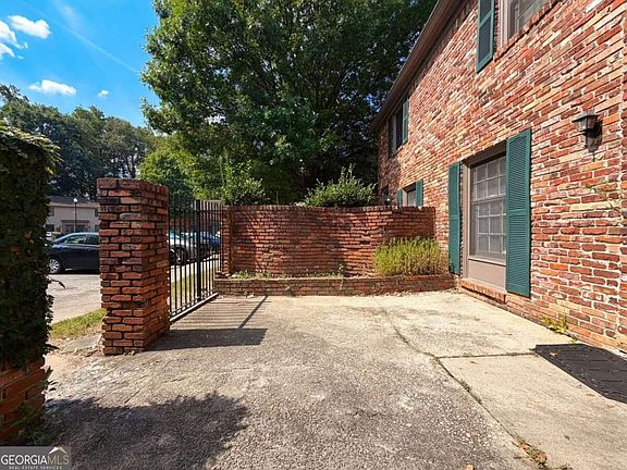 4th image of 3079 Colonial Way APT B
