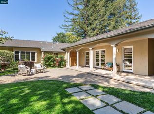 32 Crest Rd, Lafayette, CA 94549