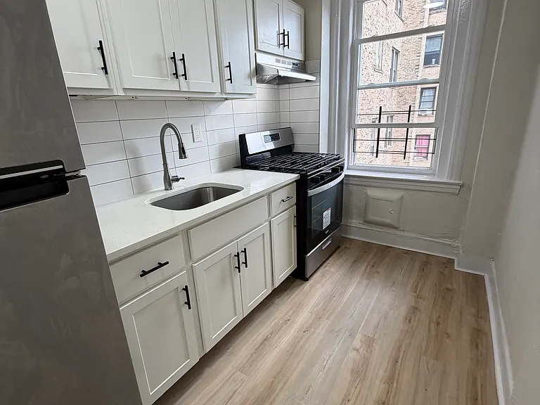 157 S Harrison St #605 — Photo 1