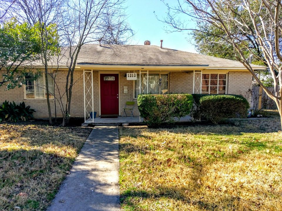 1st image of 1313 Romeria Dr