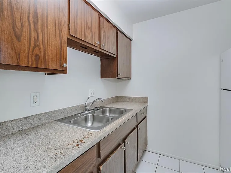 35281 Lewis St #20 — Photo 17
