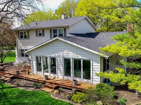 2nd image of 24396 Merrimac Ln