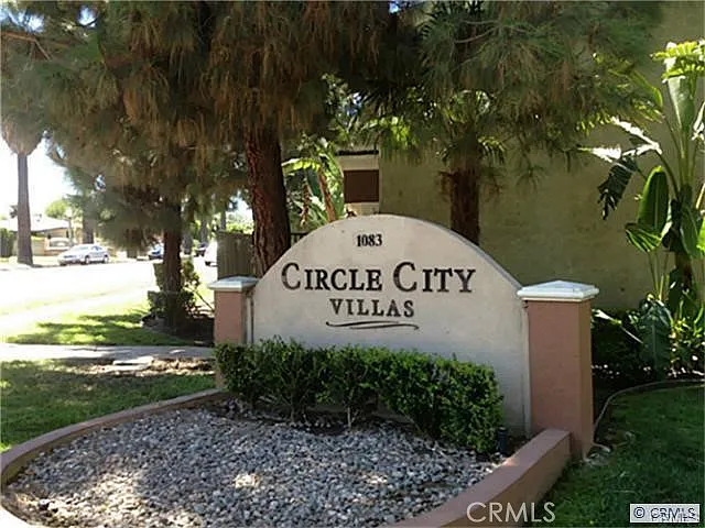 1087 Circle City Dr