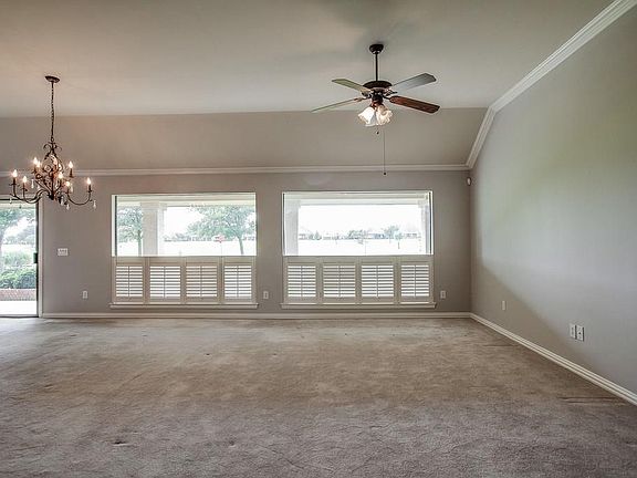 5th image of 9037 Gardenia Dr