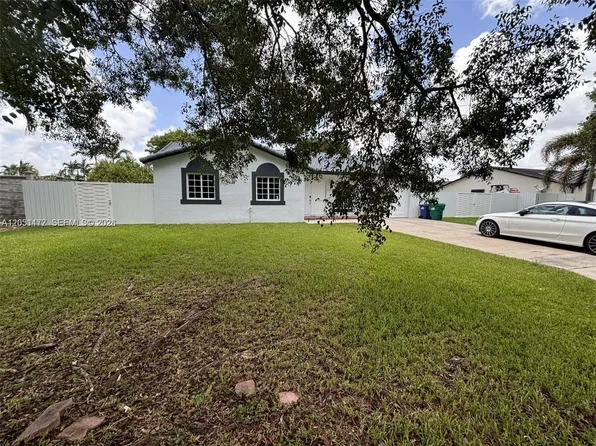 22262 SW 127th Pl, Miami, FL 33170