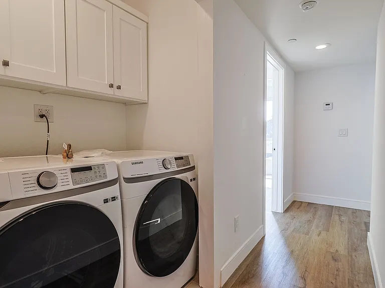 5934 Lemp Ave — Photo 10