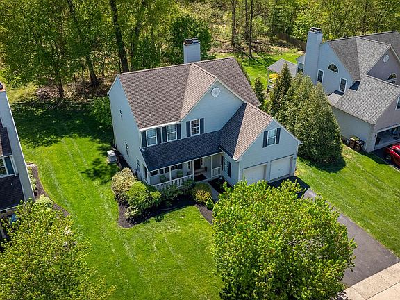 5th image of 3405 Pin Oak Ln