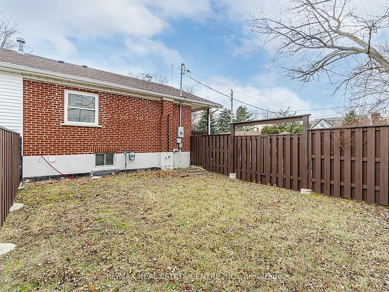 1904 Balsam Ave — Photo 40