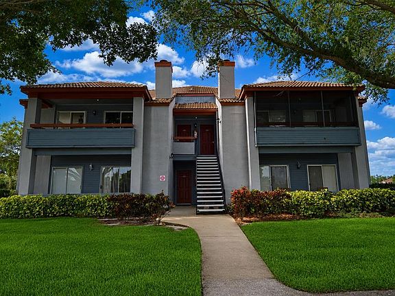 3rd image of 10263 Gandy Blvd N APT 405