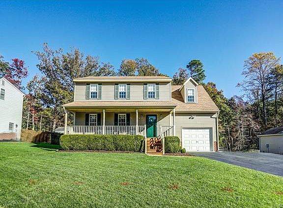 2nd image of 8535 Woodlake Dr
