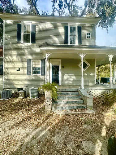 501 W Gordon St Photo 1