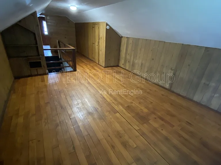 607 N Tibbs Ave — Photo 11