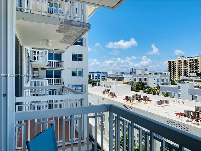 401 Ocean Dr #722 — Photo 6