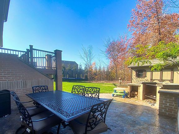 patio, brick grill/fireplace