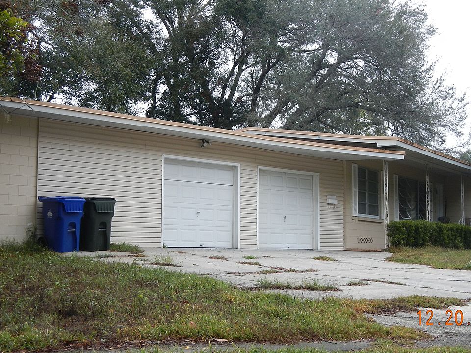 2nd image of 606 Center St