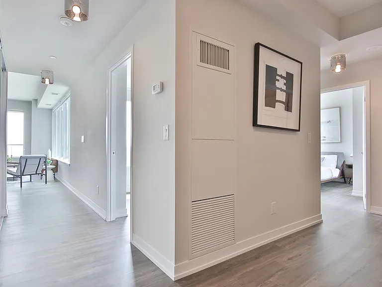 25 Nicholas Ave — Photo 68
