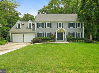 8821 Gateshead Rd, Alexandria, VA 22309