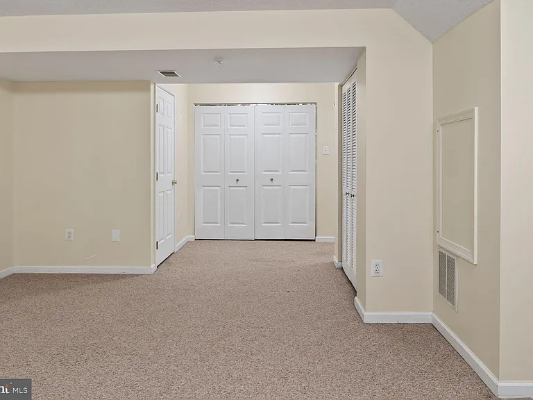 158 Glen View Ter — Photo 18