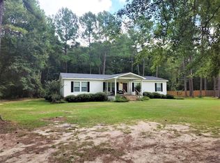 113 Creek Ridge Rd, Claxton, GA 30417