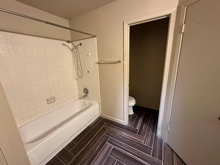 14510 Woods Hole Dr #2 — Photo 17