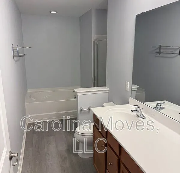 479 Woodbark Ct — Photo 10