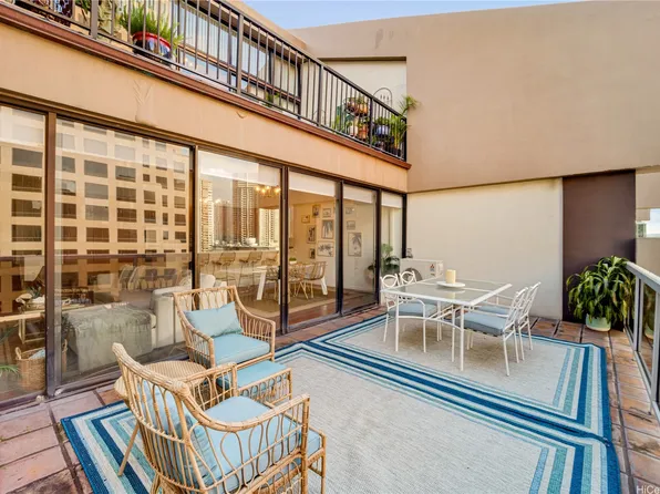 1088 Bishop St APT 1114, Honolulu, HI 96813