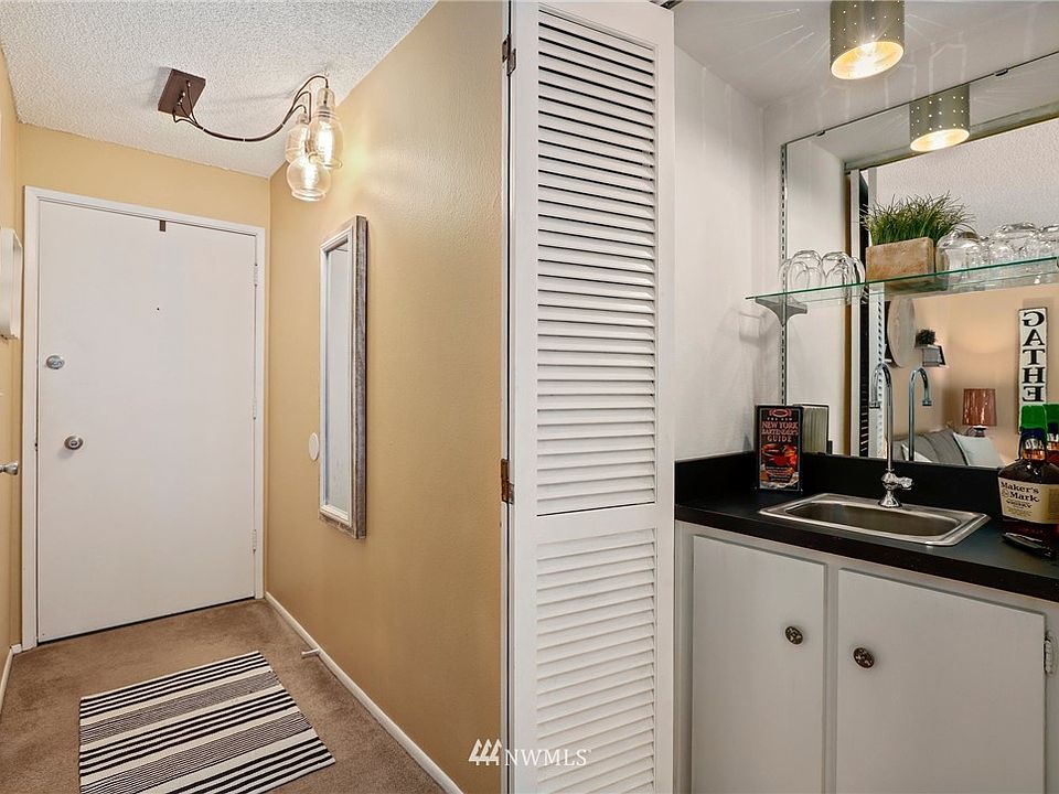 ISLANDIA CONDOMINIUMS 5630 200th St SW Lynnwood WA Zillow