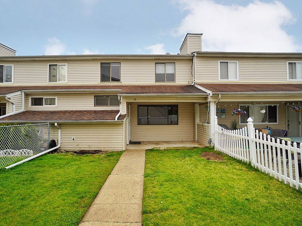 1st image of 15 Ada Dr #9
