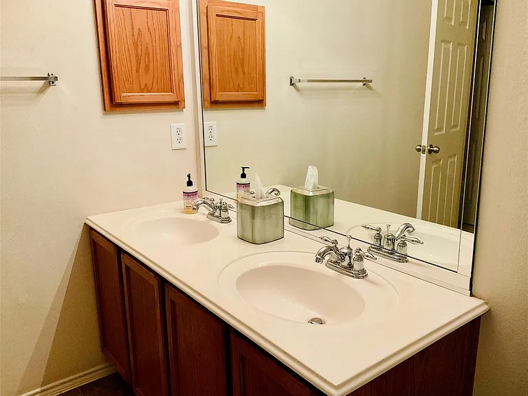 3227 Farrel Hill St — Photo 10