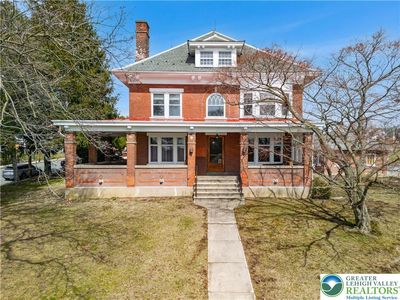 4349 Main St, Whitehall, PA, 18052