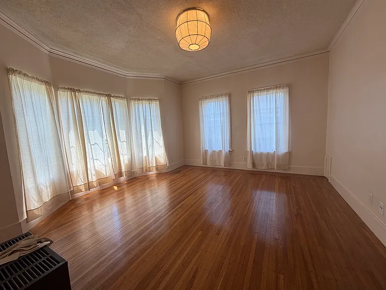 2030 Ashby Ave #3 — Photo 18