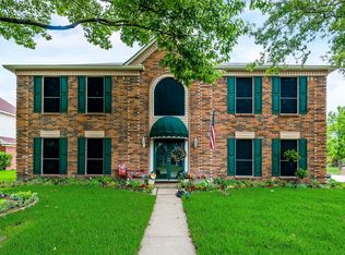 2800 Clearmeadow Dr, Mesquite, TX 75181