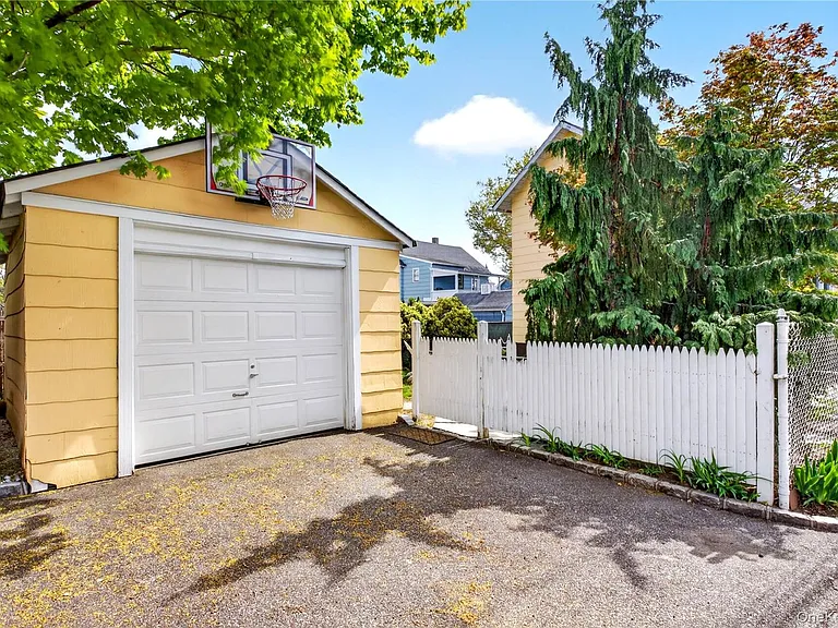 12 Smull Pl — Photo 23