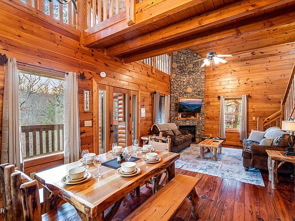 5th image of 2828 Ridge Creek Cir