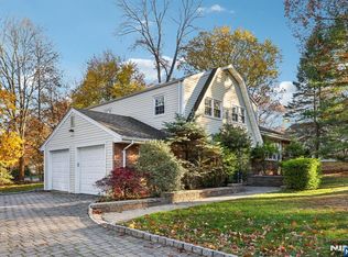 234 Spring Valley Rd, Park Ridge, NJ 07656