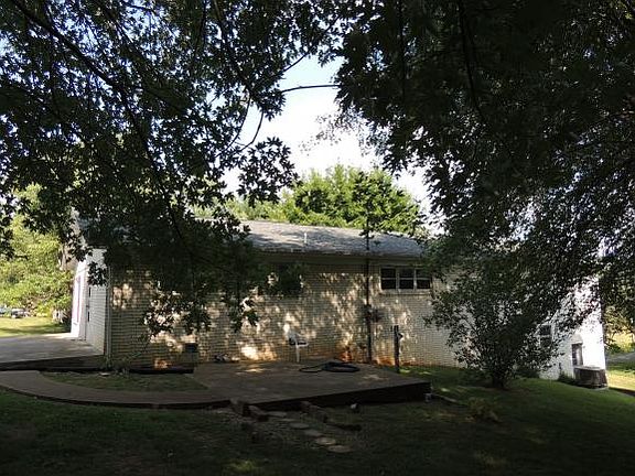 2nd image of 303 Russell Dr