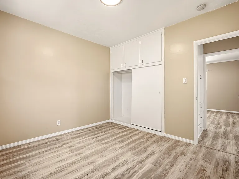 327 S Lincoln Pl — Photo 18
