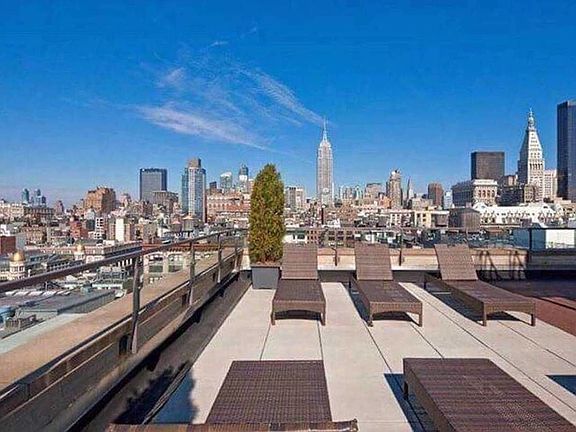 4th image of 32 W 18th St #11