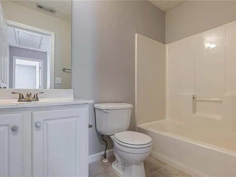 211 Harmony Ct — Photo 24