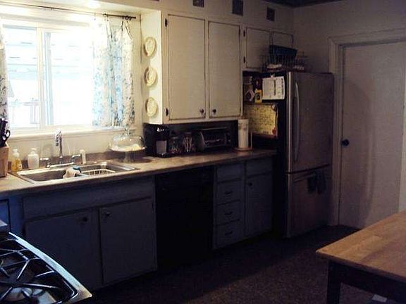 5th image of 2657 Hawthorne Ave