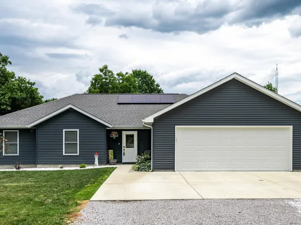 3124 Weaver Rd, Herrin, IL 62948