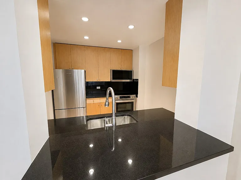 1211 City Pl #1211 — Photo 4