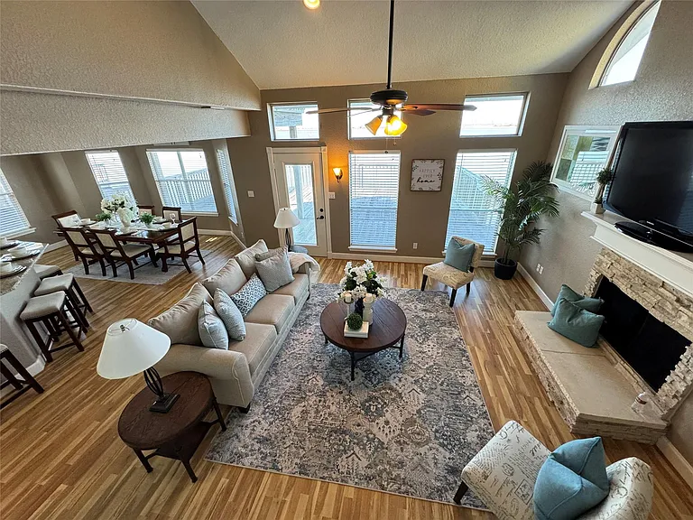 438 Jeanie Lynne Cir — Photo 6