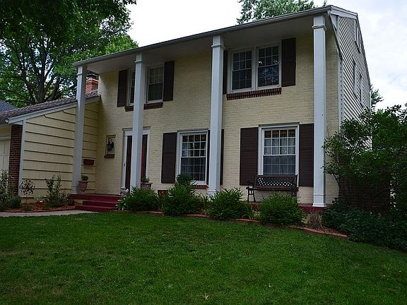 2nd image of 9543 Horton St