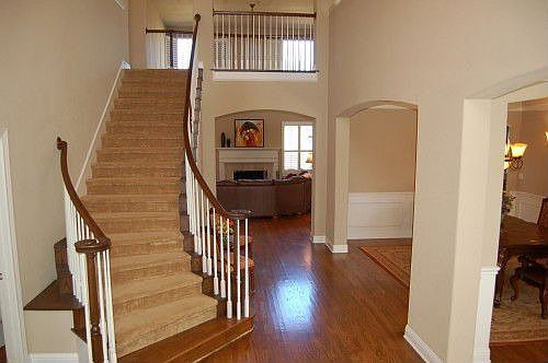 5th image of 1111 Twin Oaks Dr